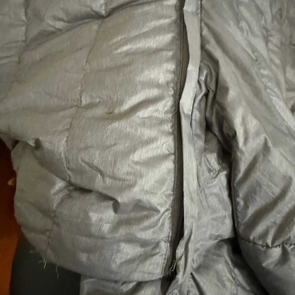 HEATKEEP Women’s Metallic Gray Hooded Puffer Jacket - XXL - Picture 5 of 7